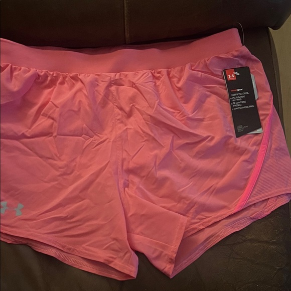 Under Armour Pants - Under Armour Women's Vibrant Pink Athletic Running Shorts Size Medium Loose Fit